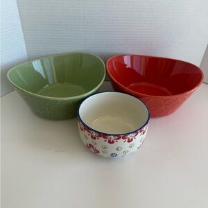2 Overandback Stoneware Serving Bowls Orange/Green + Signature Stoneware Dish